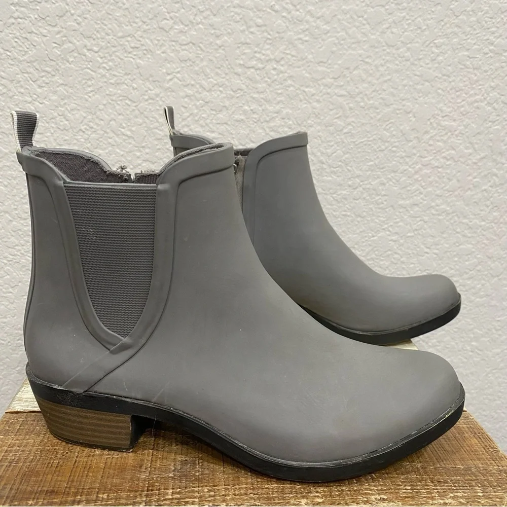 Lucky Brand Reigney Gray Rain Boots Size 8